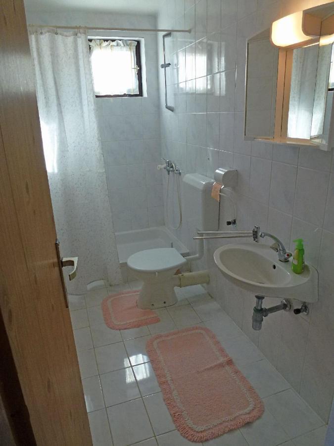 Apartment Milica Njivice Exteriör bild